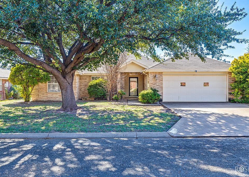 1st image of 3245 Forest Hill Dr
