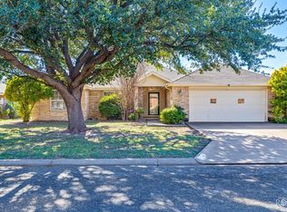 3245 Forest Hill Dr, San Angelo, TX 76904