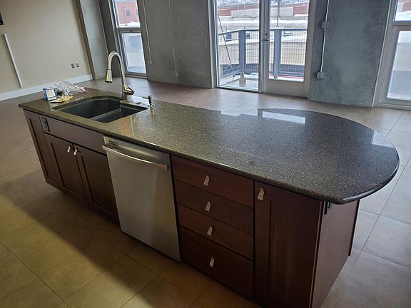 2nd image of 309 E 5th St Unit 406