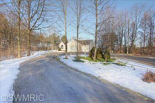 2nd image of 7853 Imperial Pine Dr NE