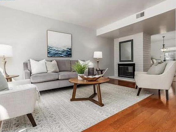 2nd image of 2133 Donald Dr APT 10