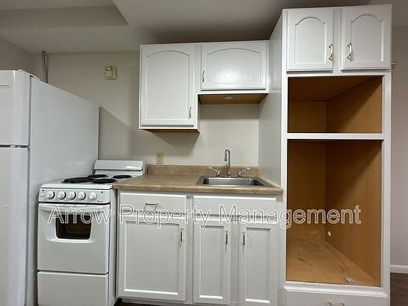 5th image of 180 Poppe Dr APT 14