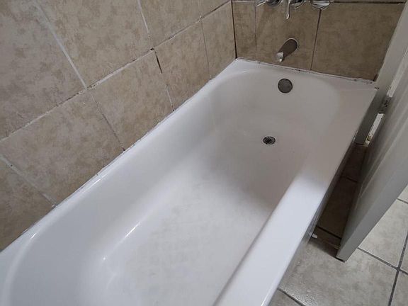 5th image of 3470 Emerald St #1