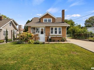 209 S Market St, Washington, IL 61571