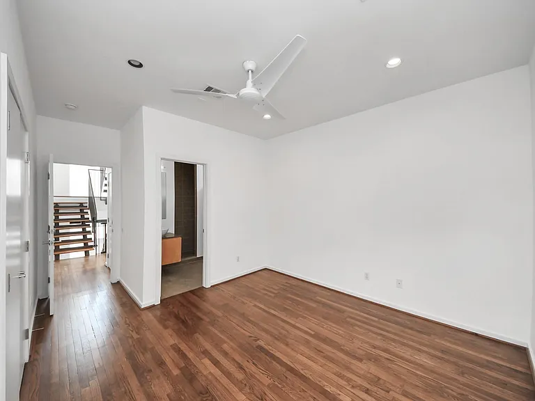 1823 Southmore Blvd — Photo 22