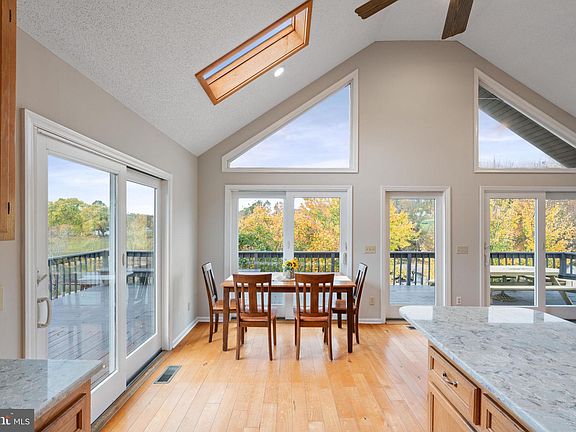 5th image of 6317 Stubbs Cove Ln
