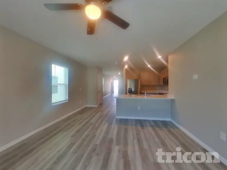 7081 Broad River Ave — Photo 3