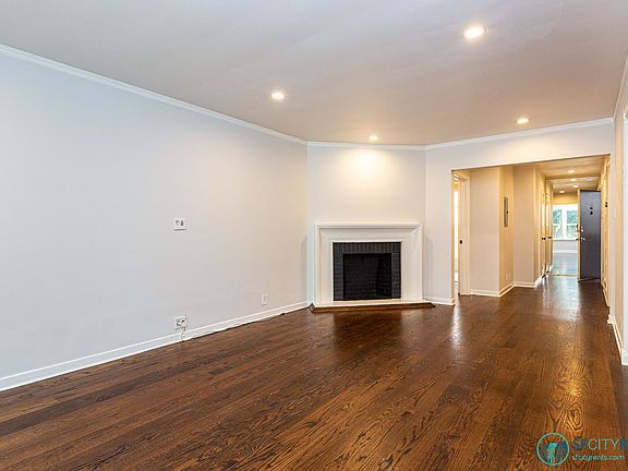 2nd image of 1970 Sacramento St APT 101