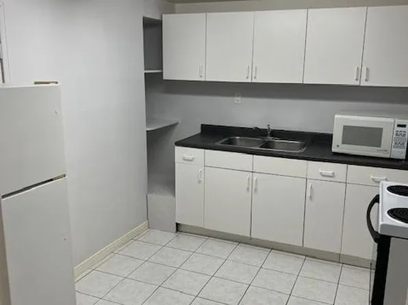 1216 Shamir Cres, Mississauga, ON L5C 1L1