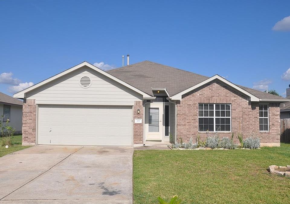 1st image of 202 N Pauley Dr