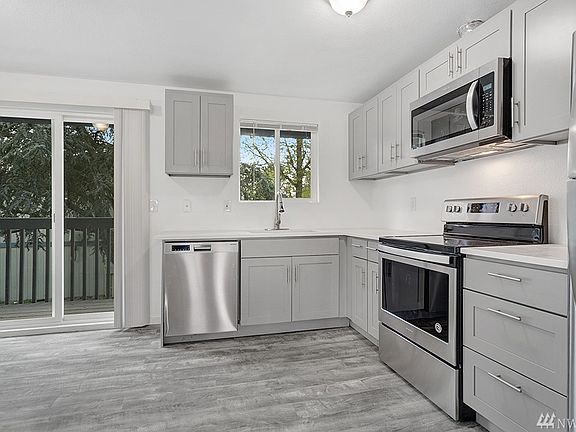 5th image of 912 74th St E