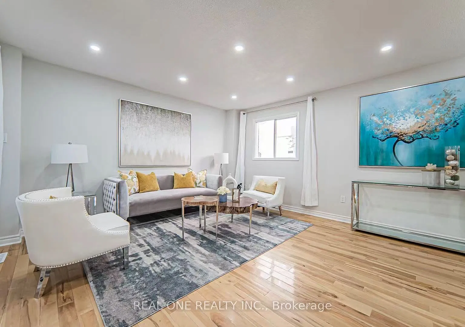 5 bed, $3,850 — Photo 2