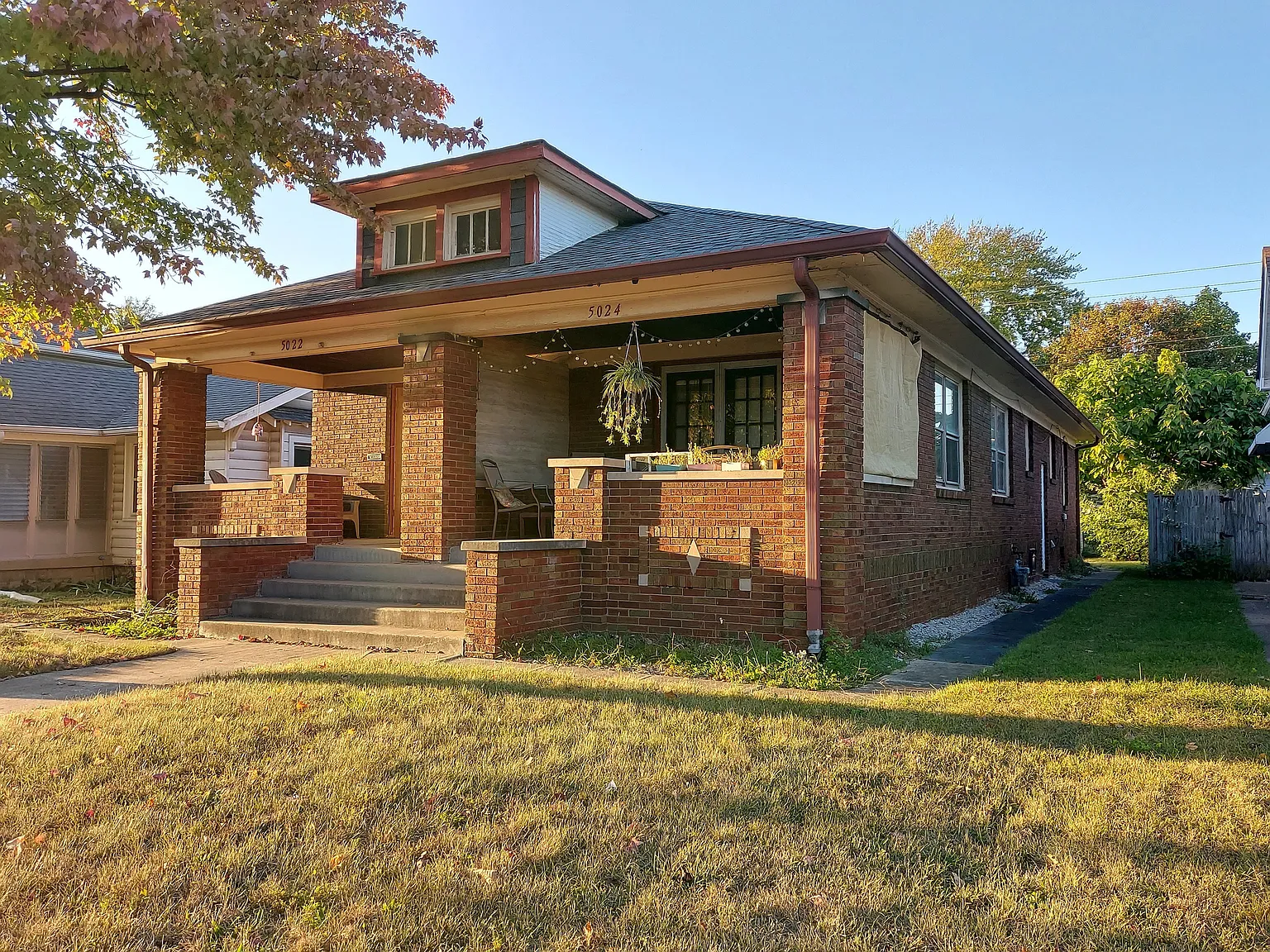 5022 E 10th St photo 1