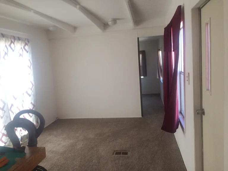 27 Ceramic Ct — Photo 7