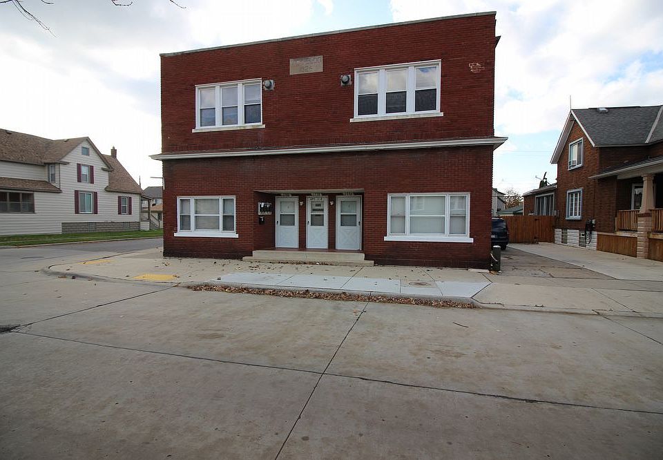 1st image of 1778 2nd St APT 2