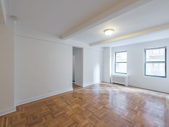 2nd image of 150 W 82nd St APT 1b