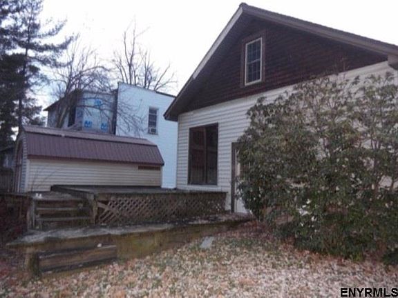 4th image of 89 N Crystal St