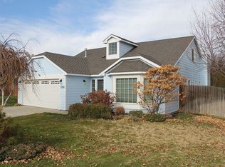 2706 S Huntington Ct, Kennewick, WA 99337