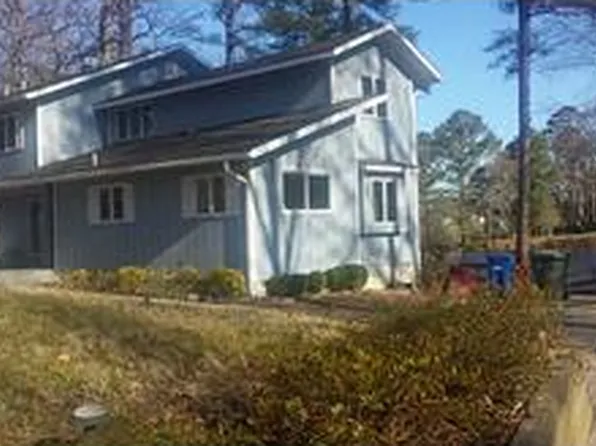 540 Kerry Lake Dr, Newport News, VA 23602