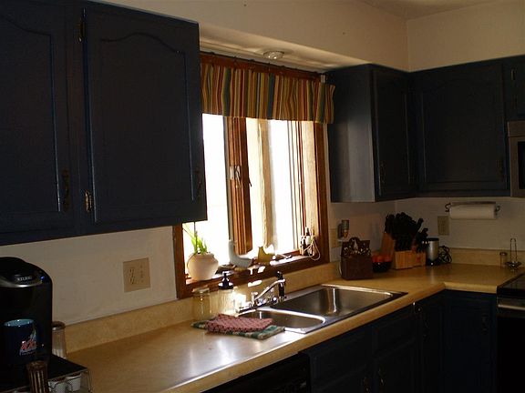 3rd image of 3711 W Woodhaven Dr