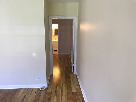 5th image of 90 SE 5th Ave APT 1
