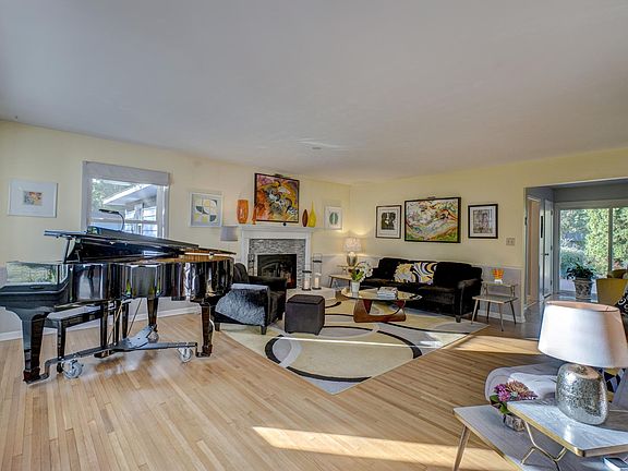 3rd image of 468 Quinmore Ave N