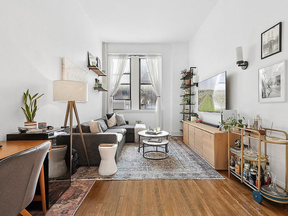 1st image of 54 W 74th St APT 311