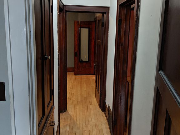 5th image of 3147 N Pierce St