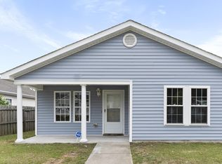 1024 S 10th St, Wilmington, NC 28401