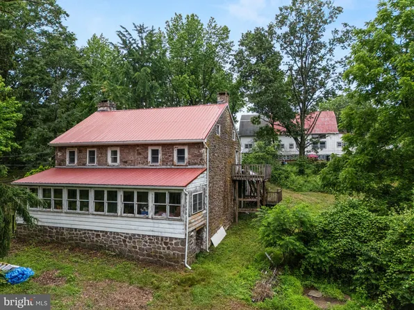 995 Cadmus Rd, Pottstown, PA 19465