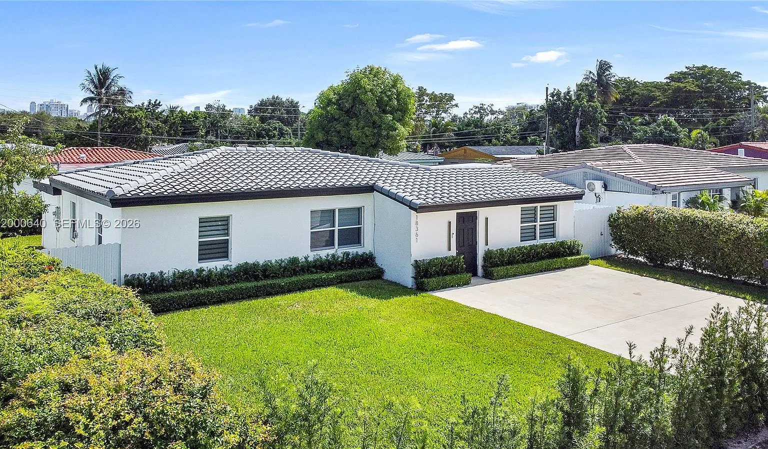 Sun Ray Homes Greynolds P — Photo 1