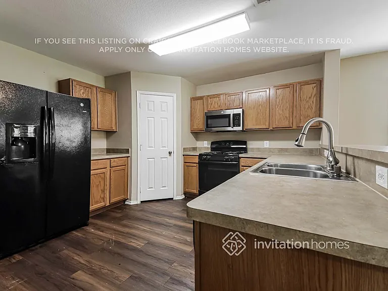3878 Pinebluff Ln — Photo 6
