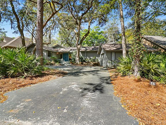 3rd image of 15 Forest Drive