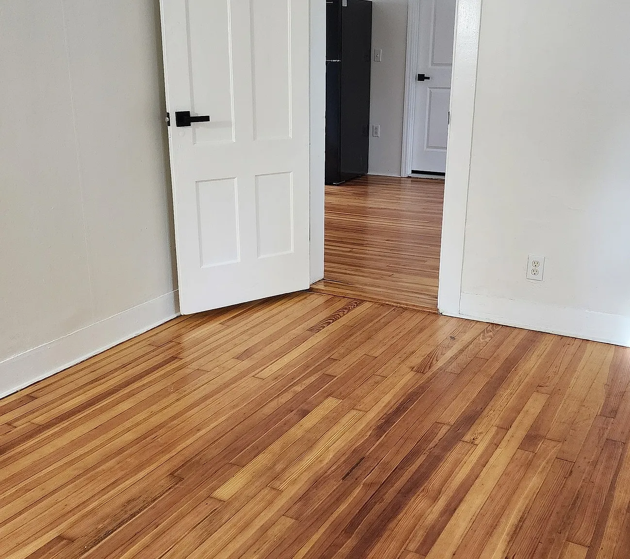 2 bed, 1.0 bath, 2166 sqft, $1,750 — Photo 4