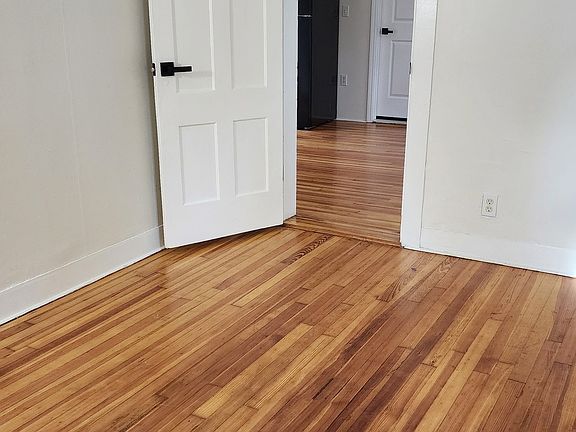 4th image of 326 Cook Ave #2