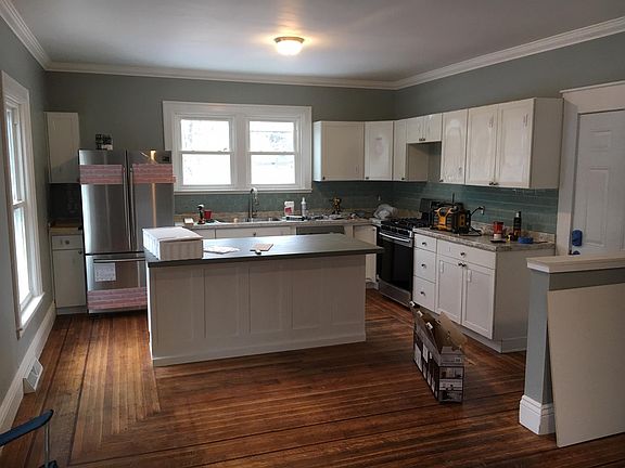 4th image of 473 Oakwood Ave