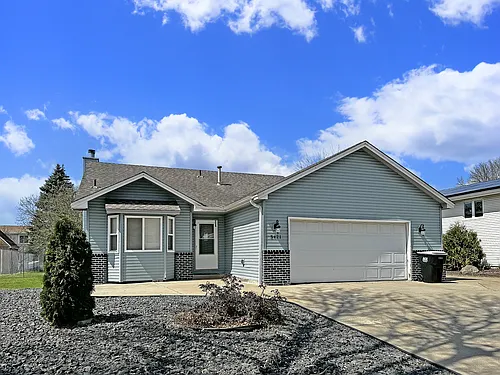 3421 Placer Ave Photo 1