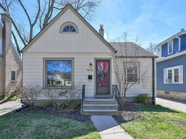 7841 West Lorraine PLACE, Milwaukee, WI 53222