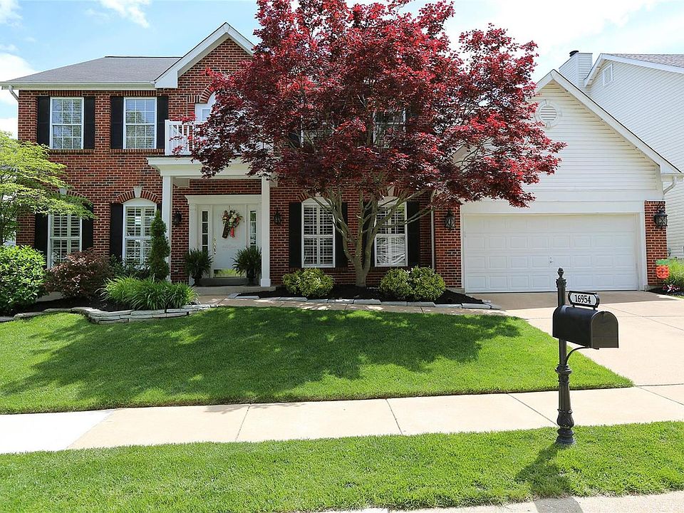 1st image of 16954 Westridge Oaks Dr
