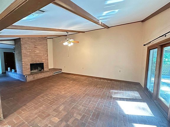 4th image of 506 General Gibson Dr