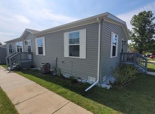 11 Ridgeway, Saline, MI 48176