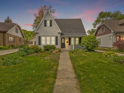8316 W Avon Ct, Milwaukee, WI, 53213