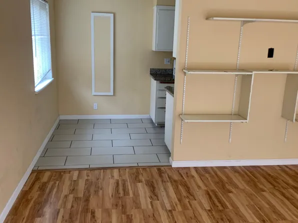 2533 Hillegass Ave #304, Berkeley, CA 94704