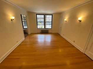 904 HINMAN, Evanston, IL 60202