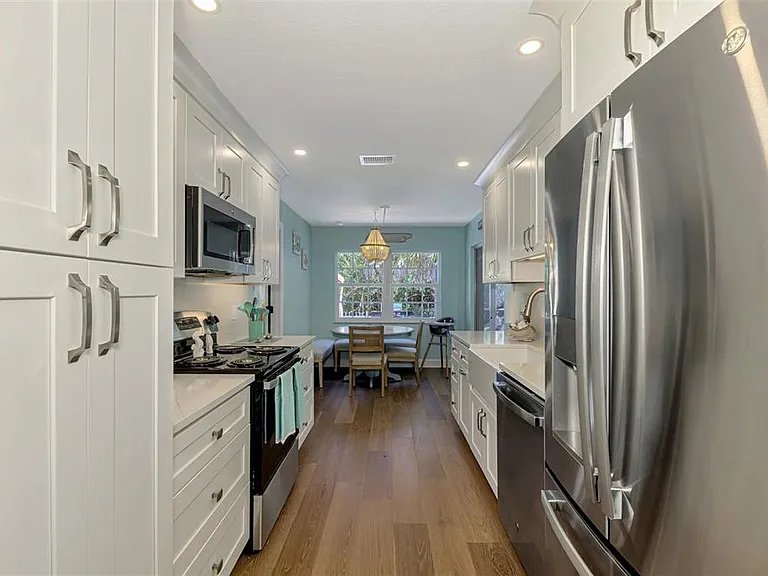 307 Avenida De Paradisio — Photo 17