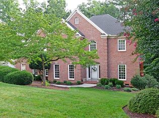 4417 Jamesford Dr, Jamestown, NC 27282