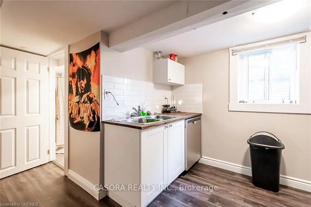 Building Photo - 15 Delaware St #BASEMENT