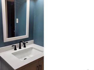 9155 S Cottage Grove Ave, Chicago, IL 60619