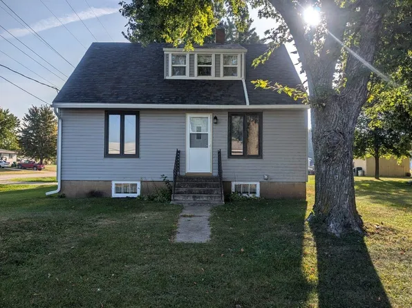 410 N Walnut Ave, Graettinger, IA 51342