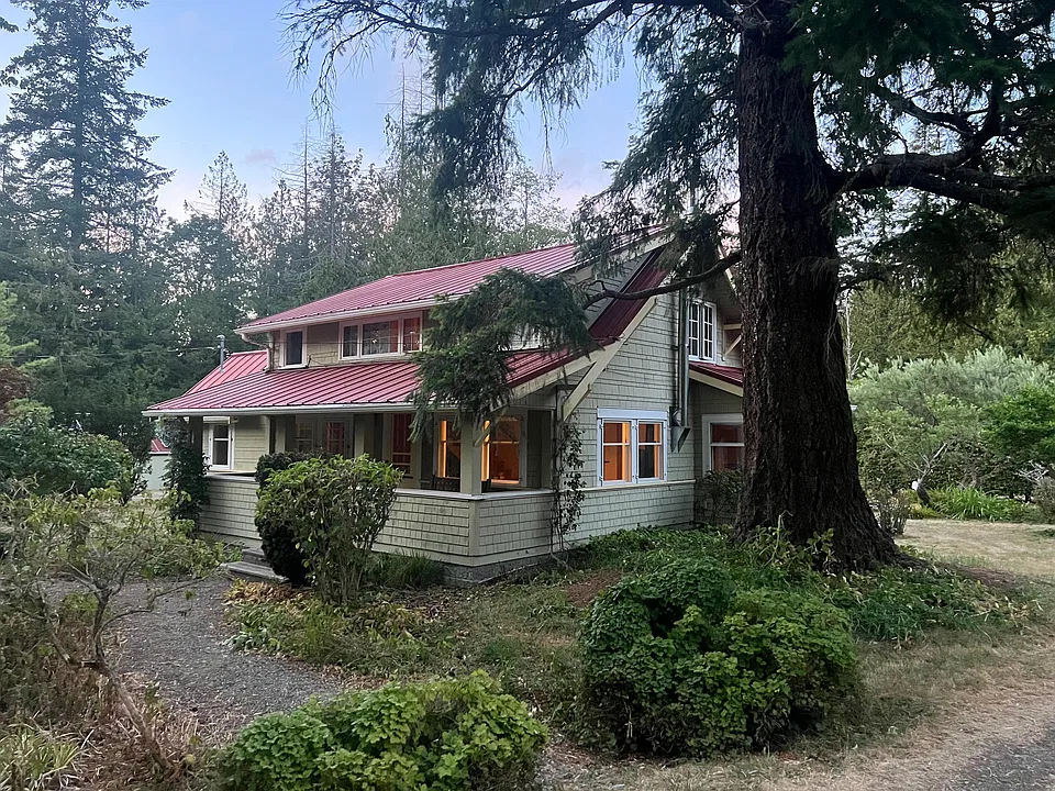 4402 Y Rd